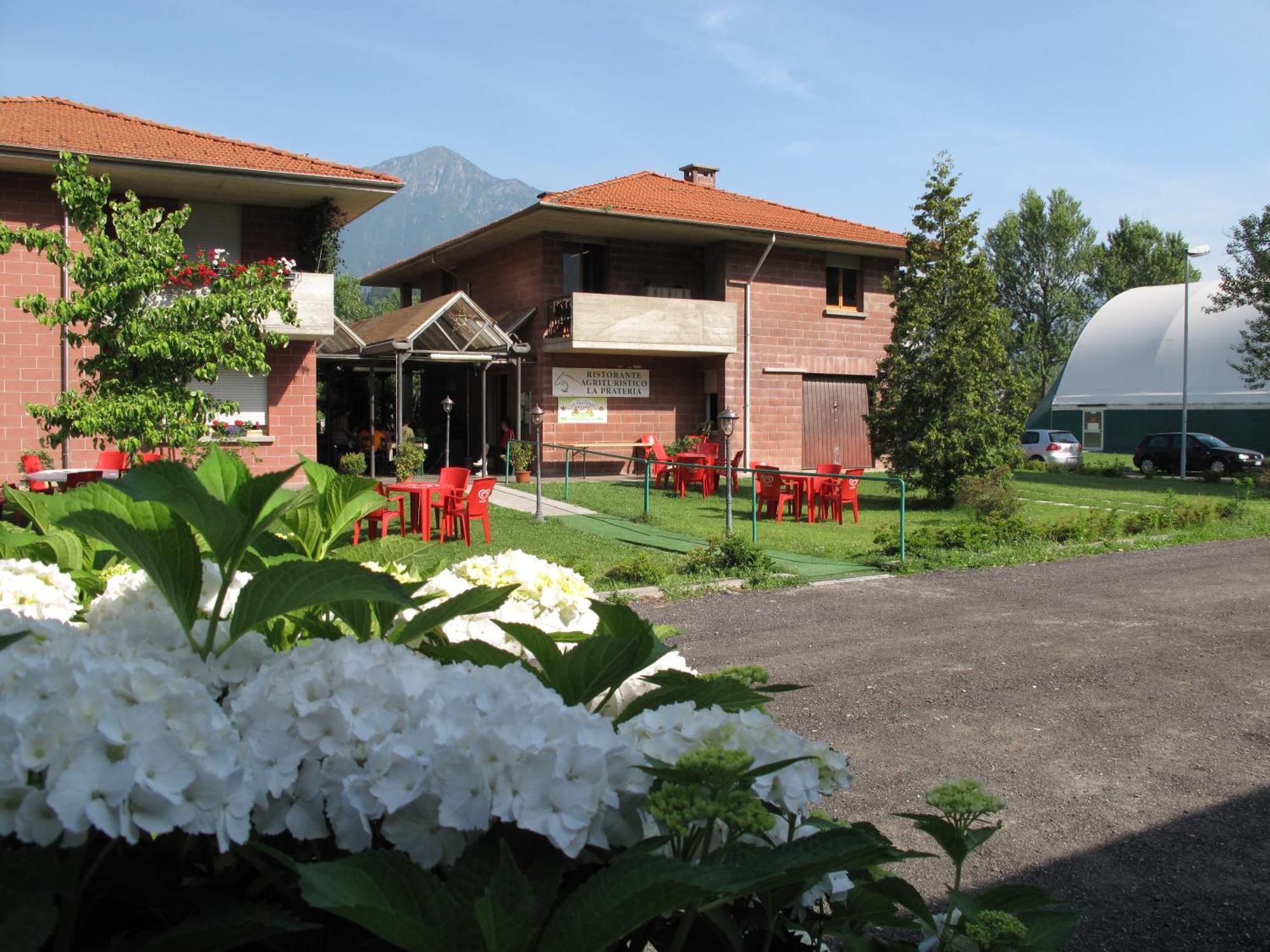 Lions Village Domodossola Exteriör bild
